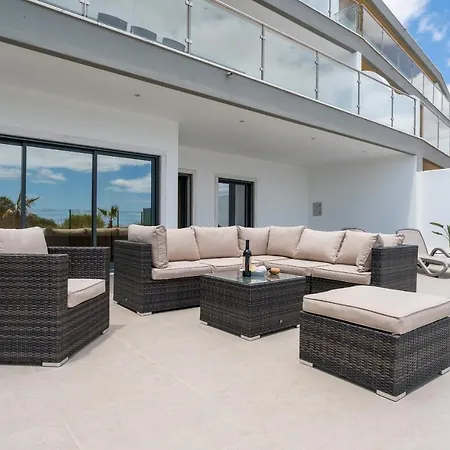 Oceanview Luxury 4 Bedroom Villa, Private Pool,close To Meia Praia Apartamento