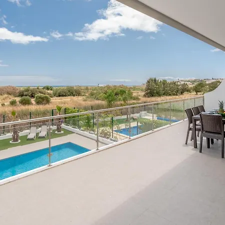 Oceanview Luxury 4 Bedroom Villa, Private Pool,close To Meia Praia * Lagos