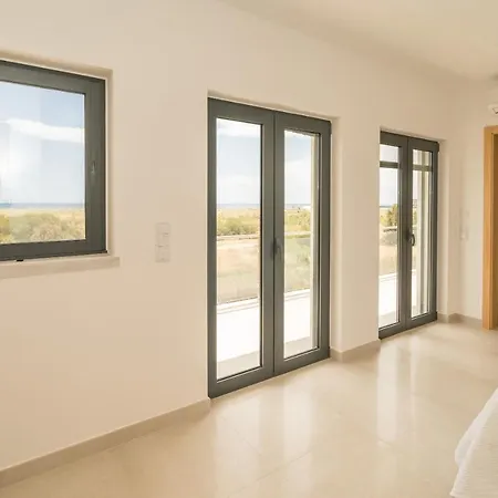 Oceanview Luxury 4 Bedroom Villa, Private Pool,close To Meia Praia Apartamento