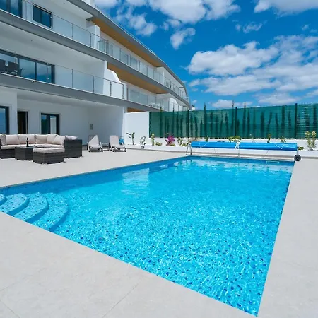 Apartamento Oceanview Luxury 4 Bedroom Villa, Private Pool,close To Meia Praia *