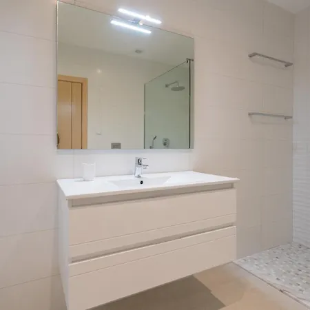 Oceanview Luxury 4 Bedroom Villa, Private Pool,close To Meia Praia