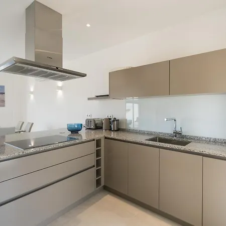 Apartamento Oceanview Luxury 4 Bedroom Villa, Private Pool,close To Meia Praia Lagos