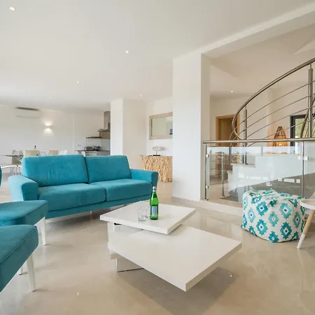 Oceanview Luxury 4 Bedroom Villa, Private Pool,close To Meia Praia Apartamento *