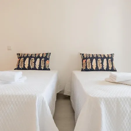 Apartment Oceanview Luxury 4 Bedroom Villa, Private Pool,close To Meia Praia *